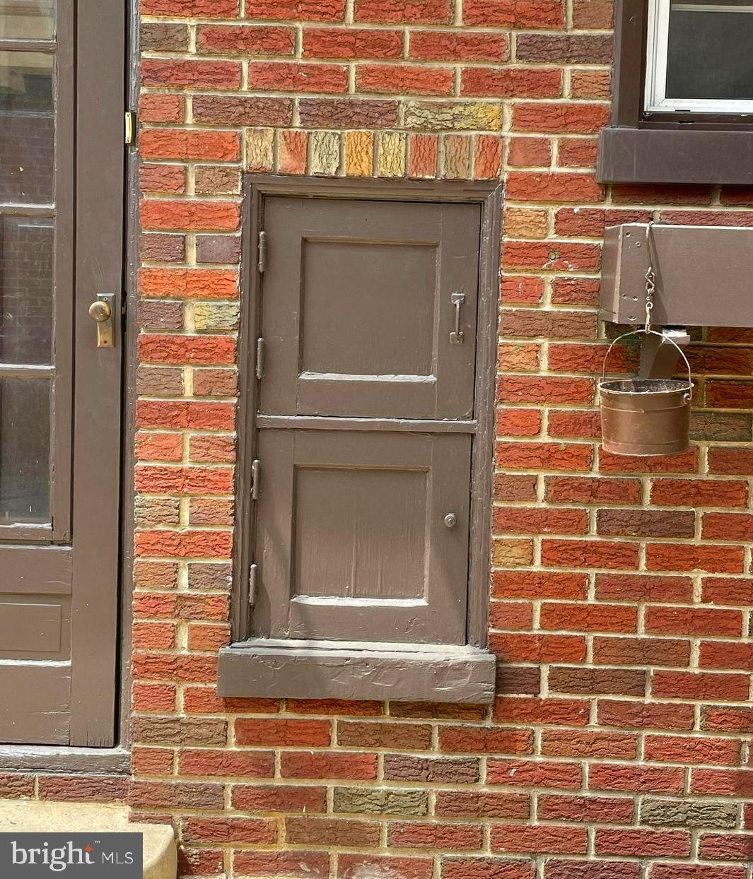 3 Mansfield Road Lansdowne, PA 19050 - Photo 50 of 60 Vintage milk receivers from outside. Now mailbox.