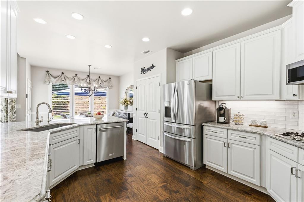 960 Freedom Way Cumming, GA 30040 - Photo 8 of 46