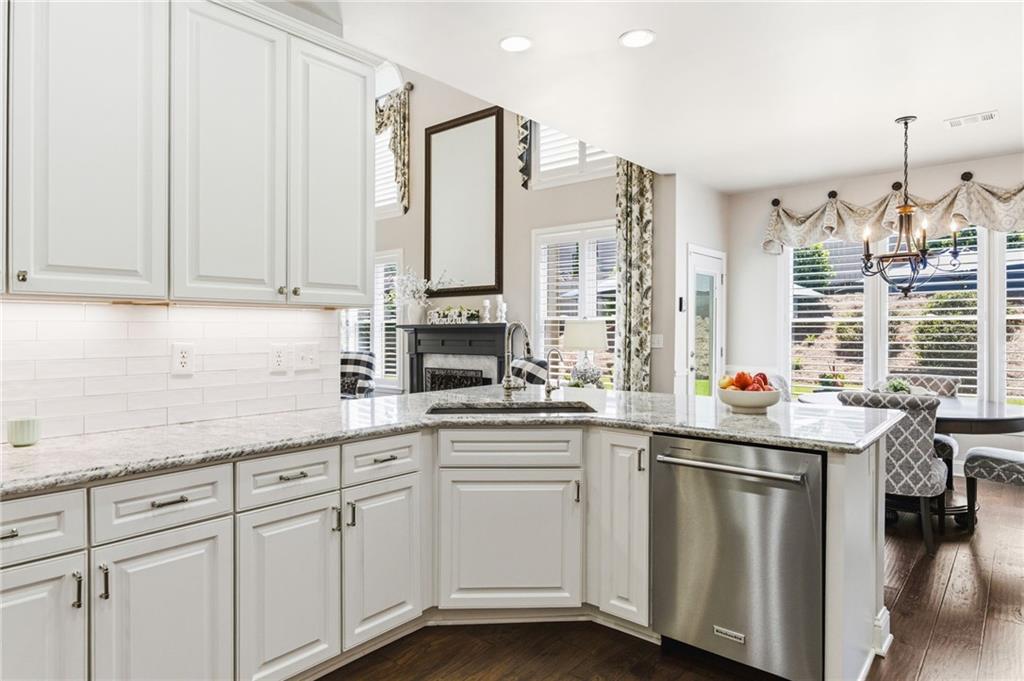 960 Freedom Way Cumming, GA 30040 - Photo 9 of 46