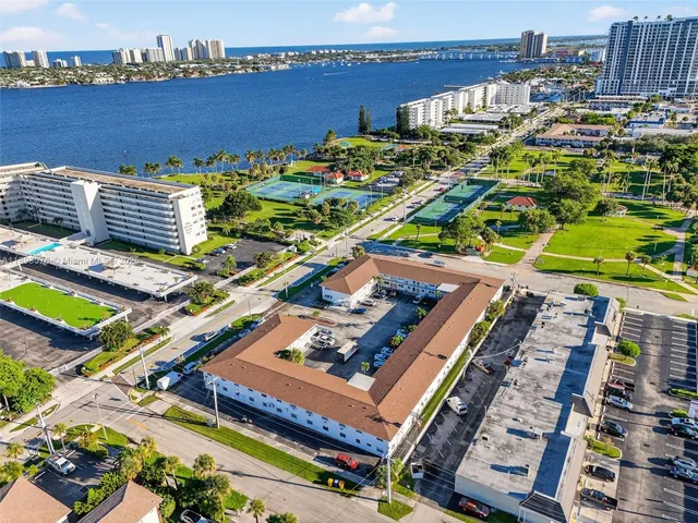 a view of an outdoor space