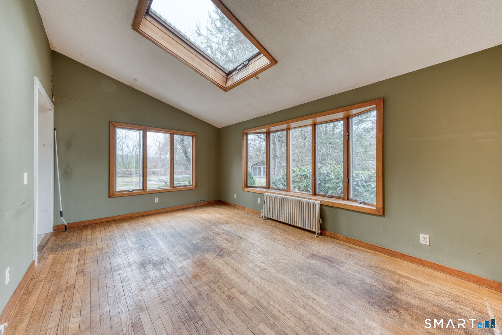 879 Neipsic Road Glastonbury, CT 06033 - Photo 13 of 40