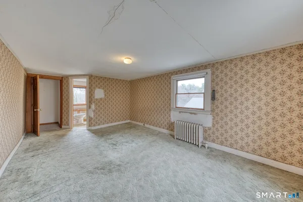 $725,000 | 879 Neipsic Road, Glastonbury, CT 06033