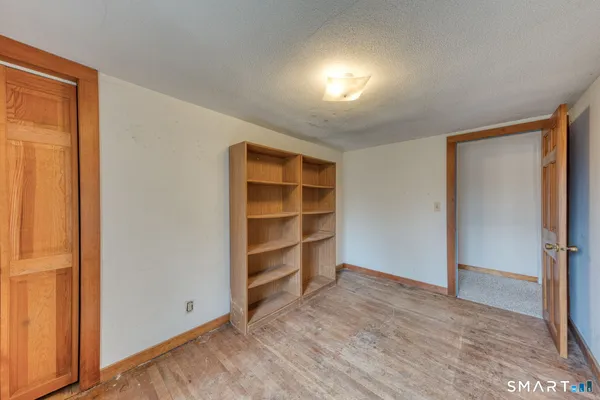 $725,000 | 879 Neipsic Road, Glastonbury, CT 06033