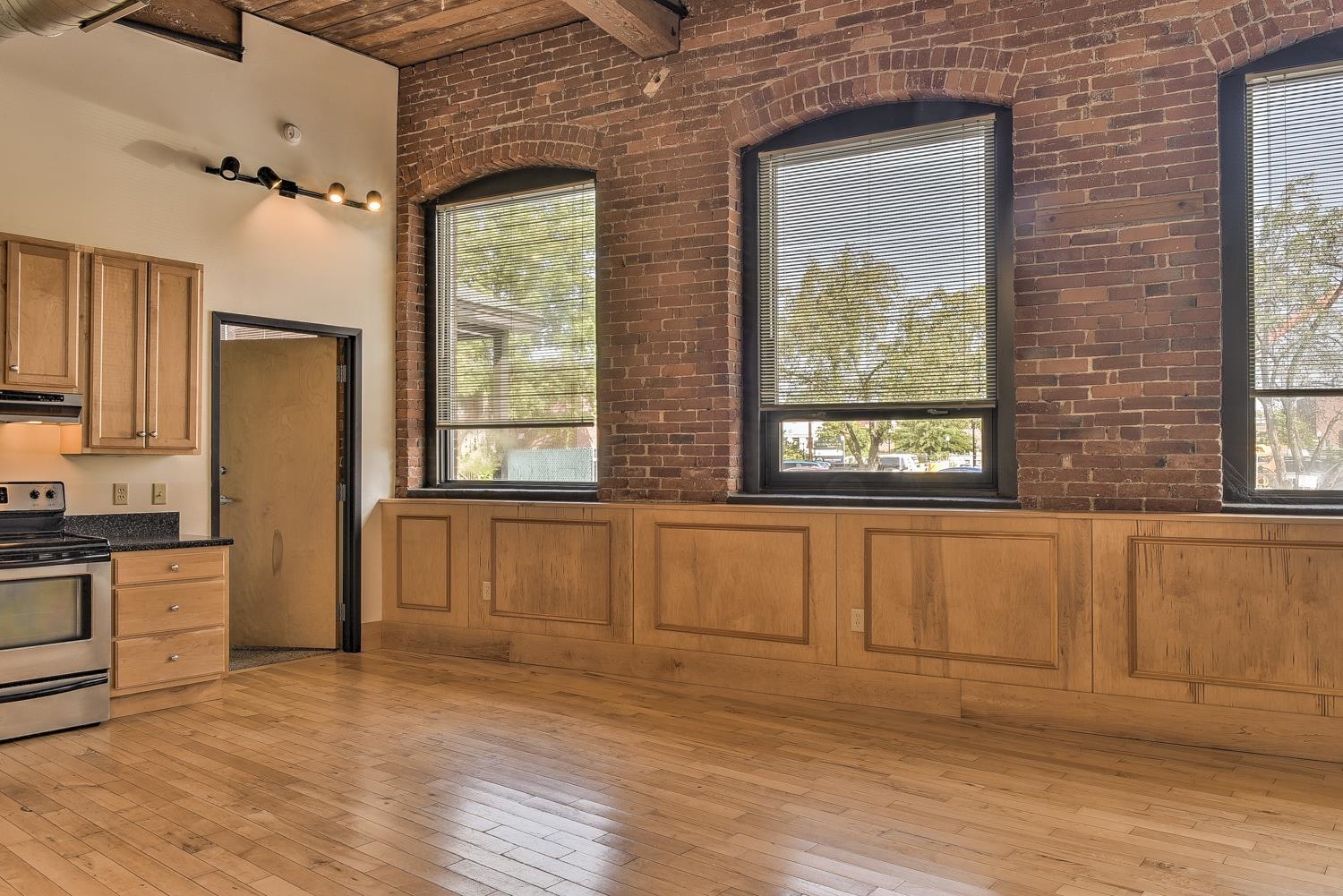 7 Emerald Street, Unit 102 Keene, NH 03431 - Photo 4 of 21