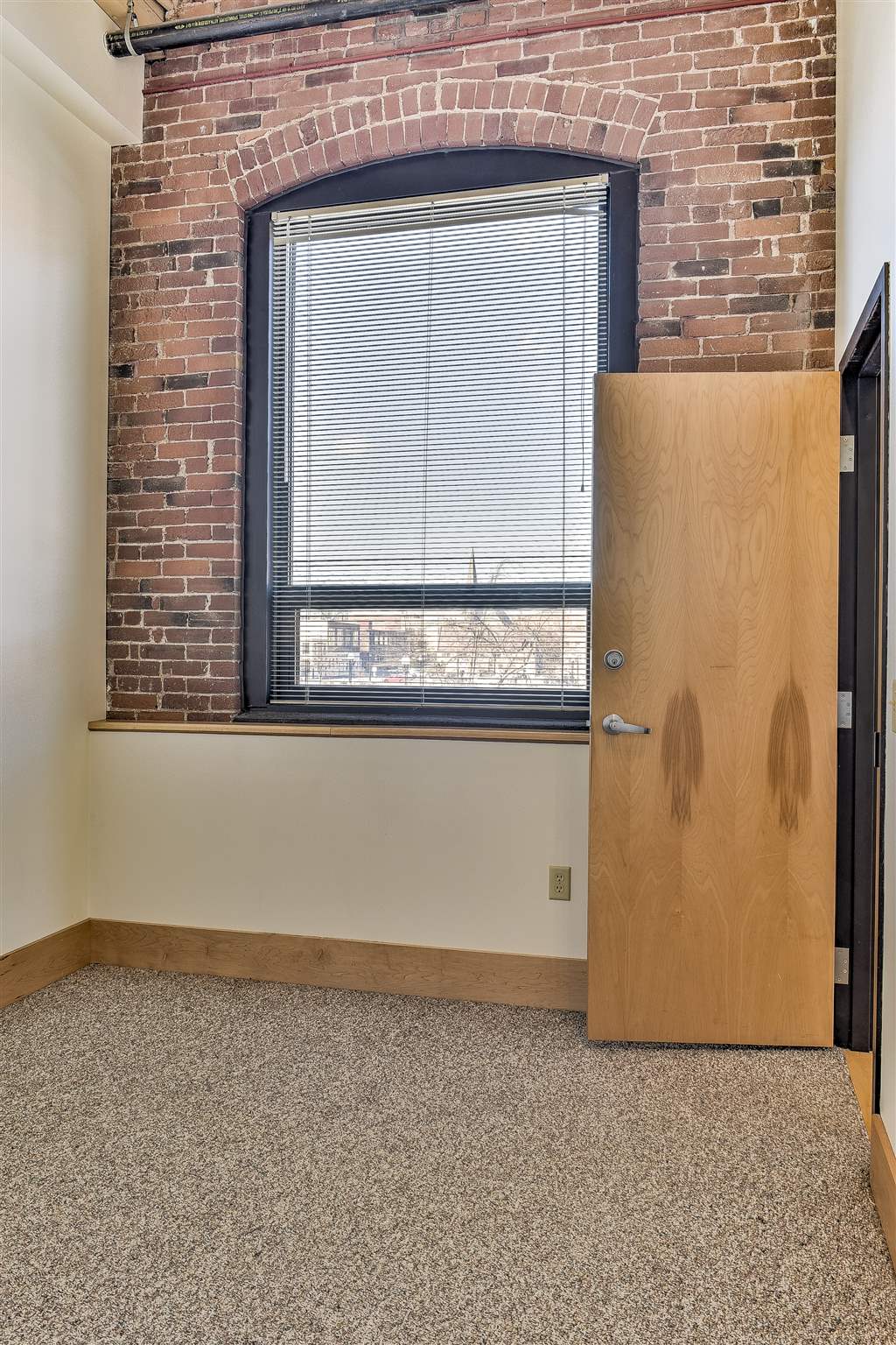 7 Emerald Street, Unit 102 Keene, NH 03431 - Photo 9 of 21