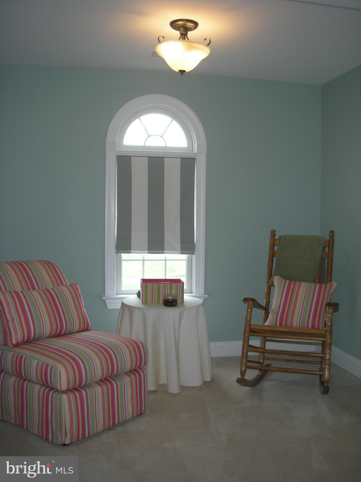 14222 Hicksville Road Clear Spring, MD 21722 - Photo 16 of 30 Master Bedroom Sitting Area