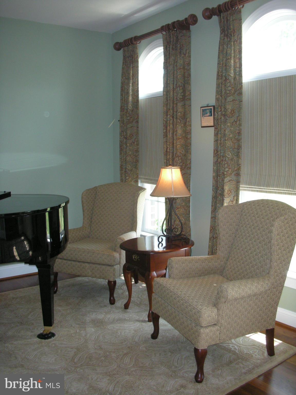 14222 Hicksville Road Clear Spring, MD 21722 - Photo 3 of 30 Formal Living Room