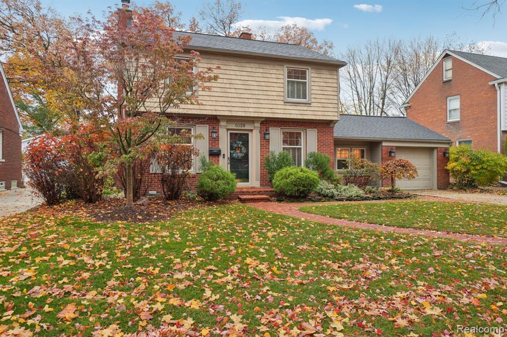 1039 Hawthorne Road Grosse Pointe Woods, MI 48236 - Photo 2 of 63