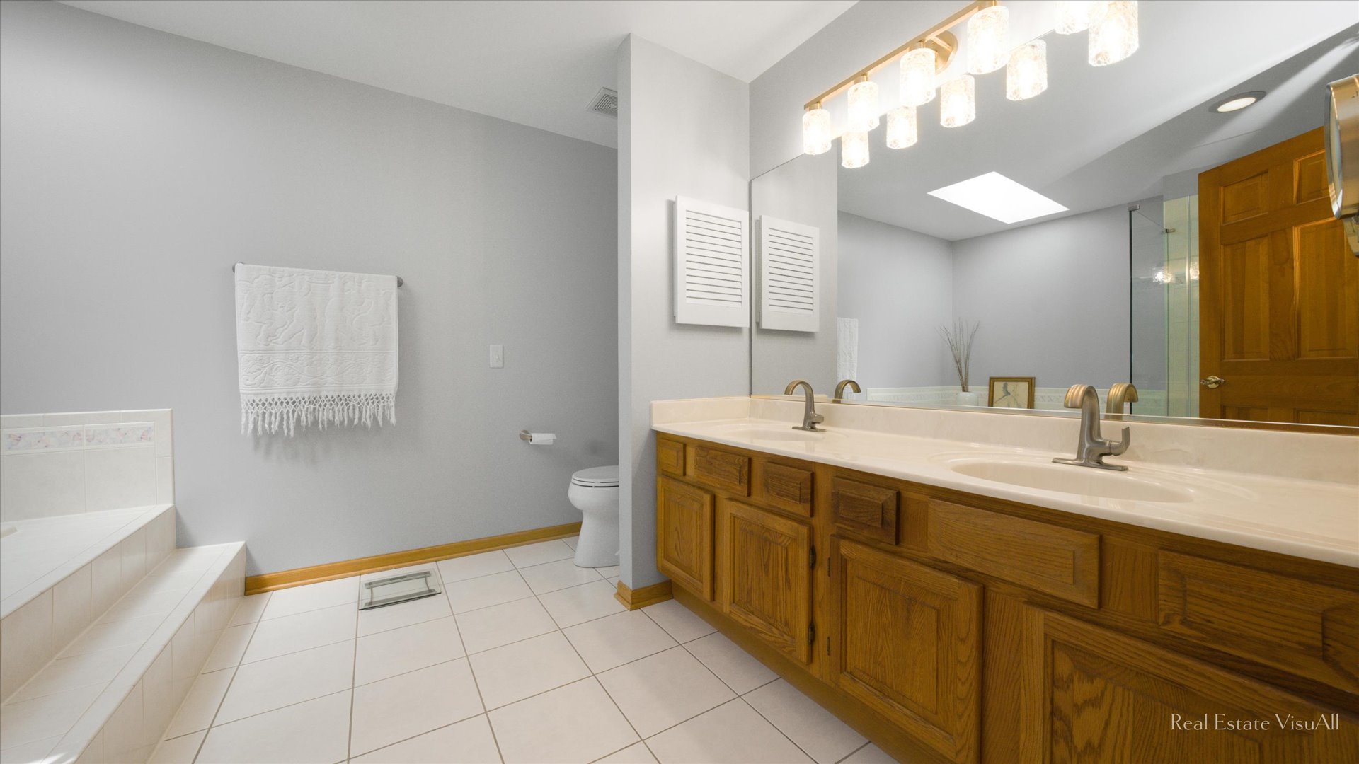 1808 Edgewood Drive Algonquin, IL 60102 - Photo 21 of 39 a spacious bathroom with a double vanity sink mirror and bathtub