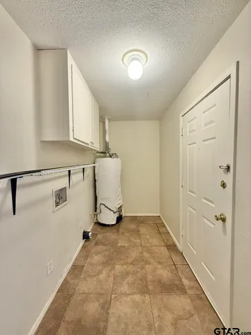 $1,325 | 4614 Edinburgh Drive, Tyler, TX 75703