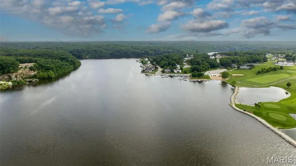 $450,000 | 31899 Tea Olive Drive, Foristell, MO 63348