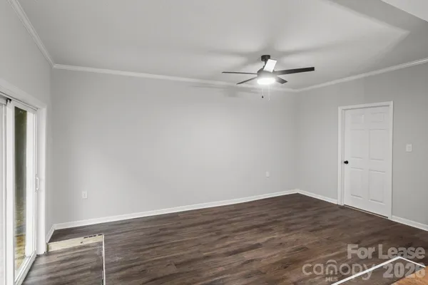 $1,950 | 5300 Hickory Lane, Charlotte, NC 28216