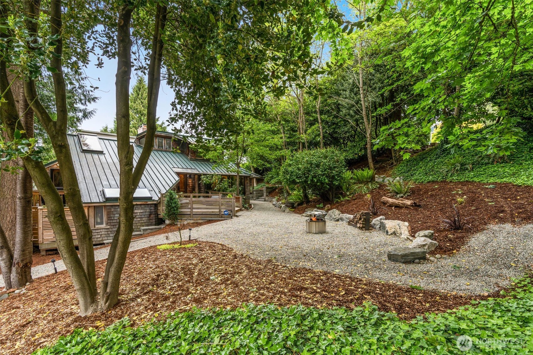 9629 California Avenue Southwest Seattle, WA 98136 - Photo 25 of 29
