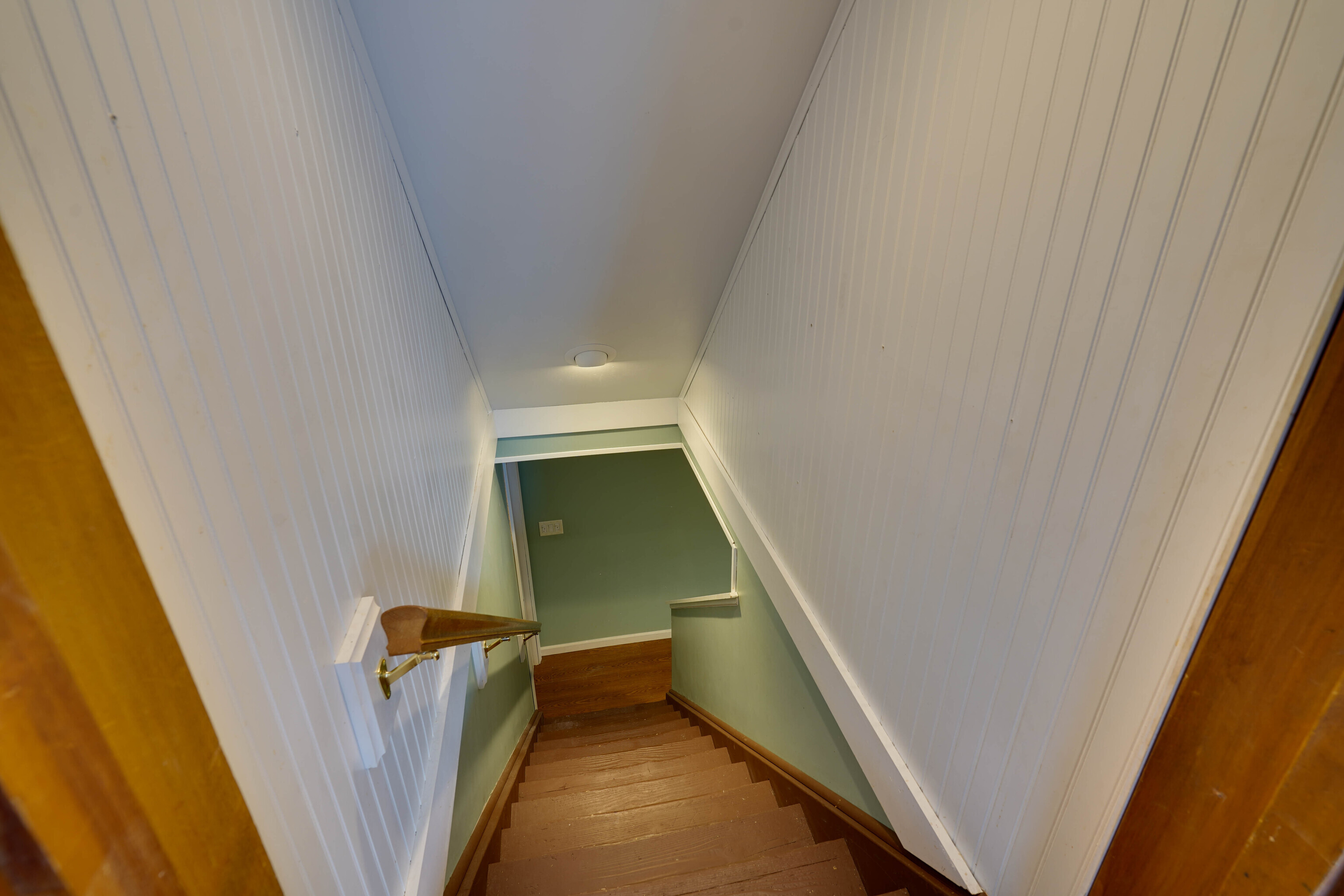 85 Bailey Woods Road Brooklyn, CT 06234 - Photo 22 of 35 a view of stairs