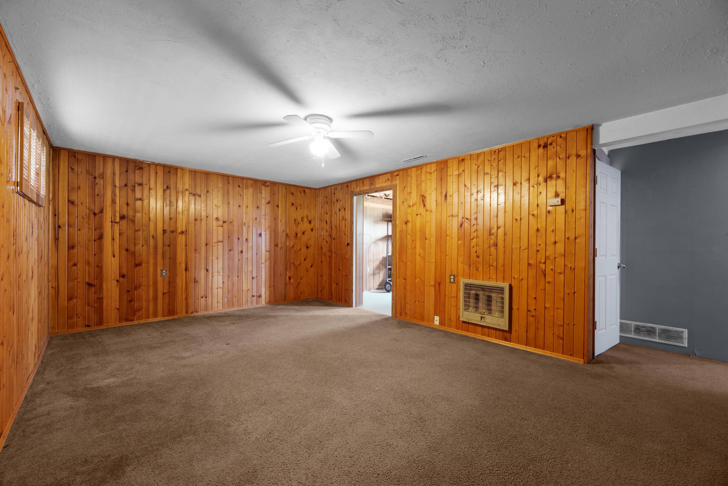 1924 Alsace Road Columbus, OH 43232 - Photo 38 of 43 MAR_3591