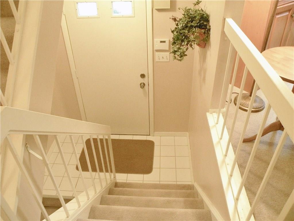 256 Quail Run Road Venetia, PA 15367 - Photo 2 of 25 Entry 256 Quail Run Rd