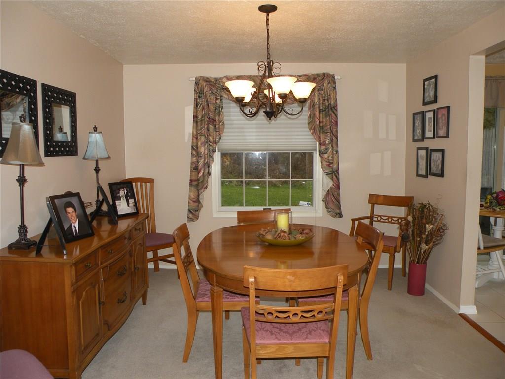 256 Quail Run Road Venetia, PA 15367 - Photo 7 of 25 Dining Room 256 Quail Run Rd
