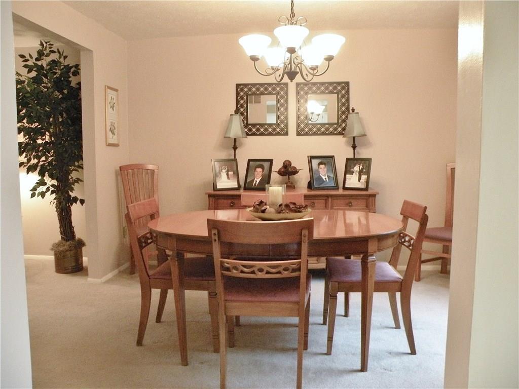 256 Quail Run Road Venetia, PA 15367 - Photo 8 of 25 Dining Room 256 Quail Run Rd
