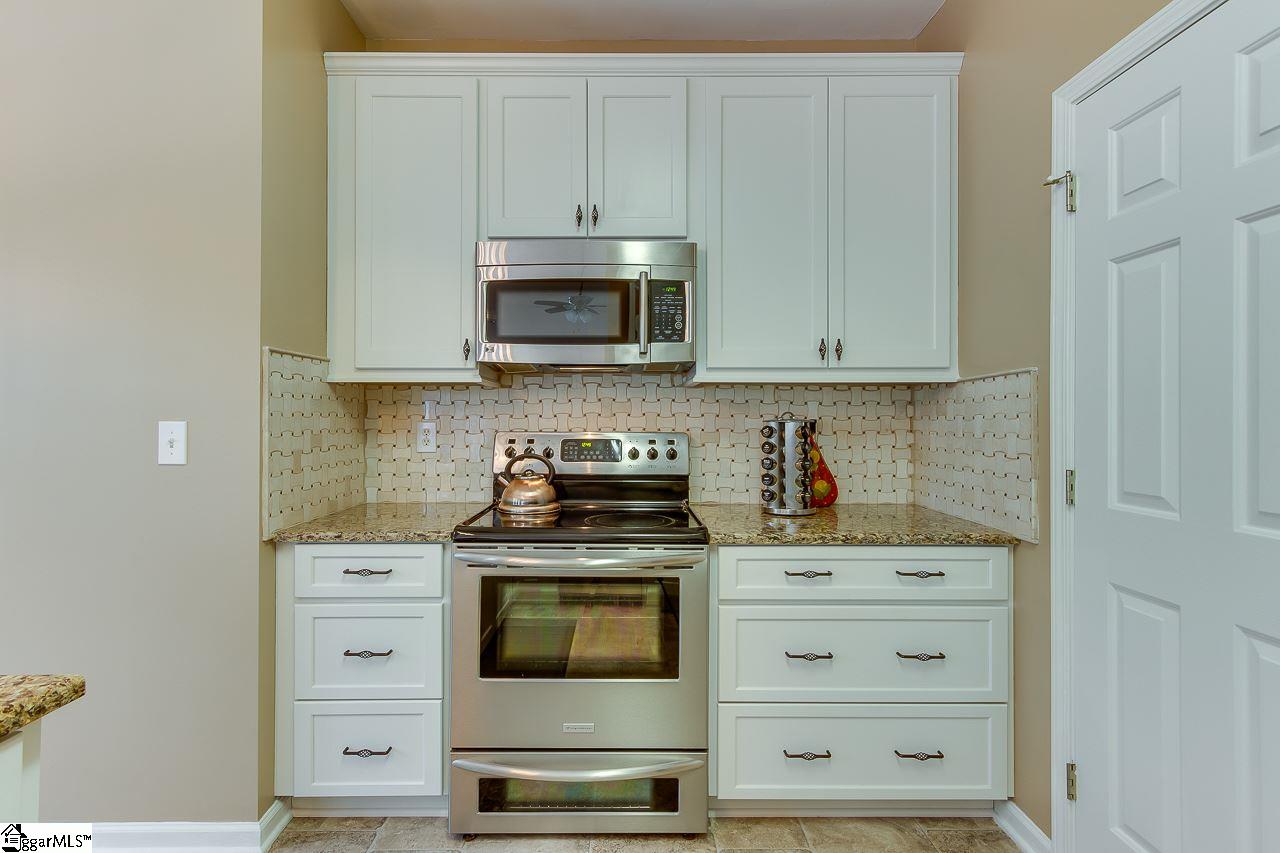 427 Roberts Road Taylors, SC 29687 - Photo 15 of 36 Gallery Image 15