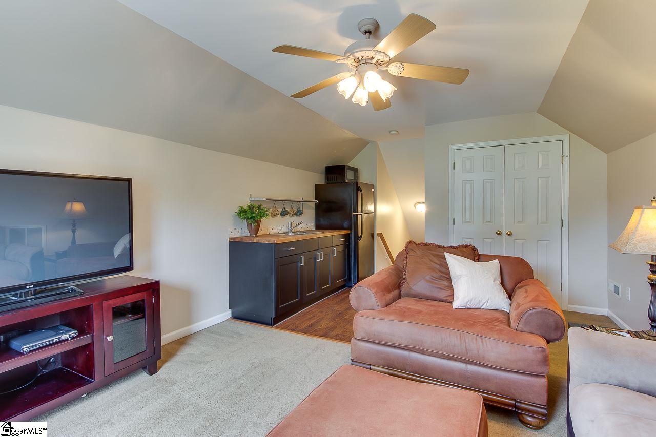 427 Roberts Road Taylors, SC 29687 - Photo 22 of 36 Gallery Image 22