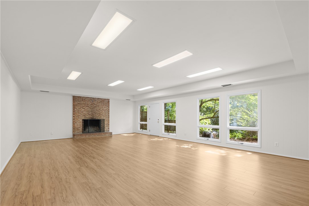 231 Kings Way Clemson, SC 29631 - Photo 25 of 43 Flex space