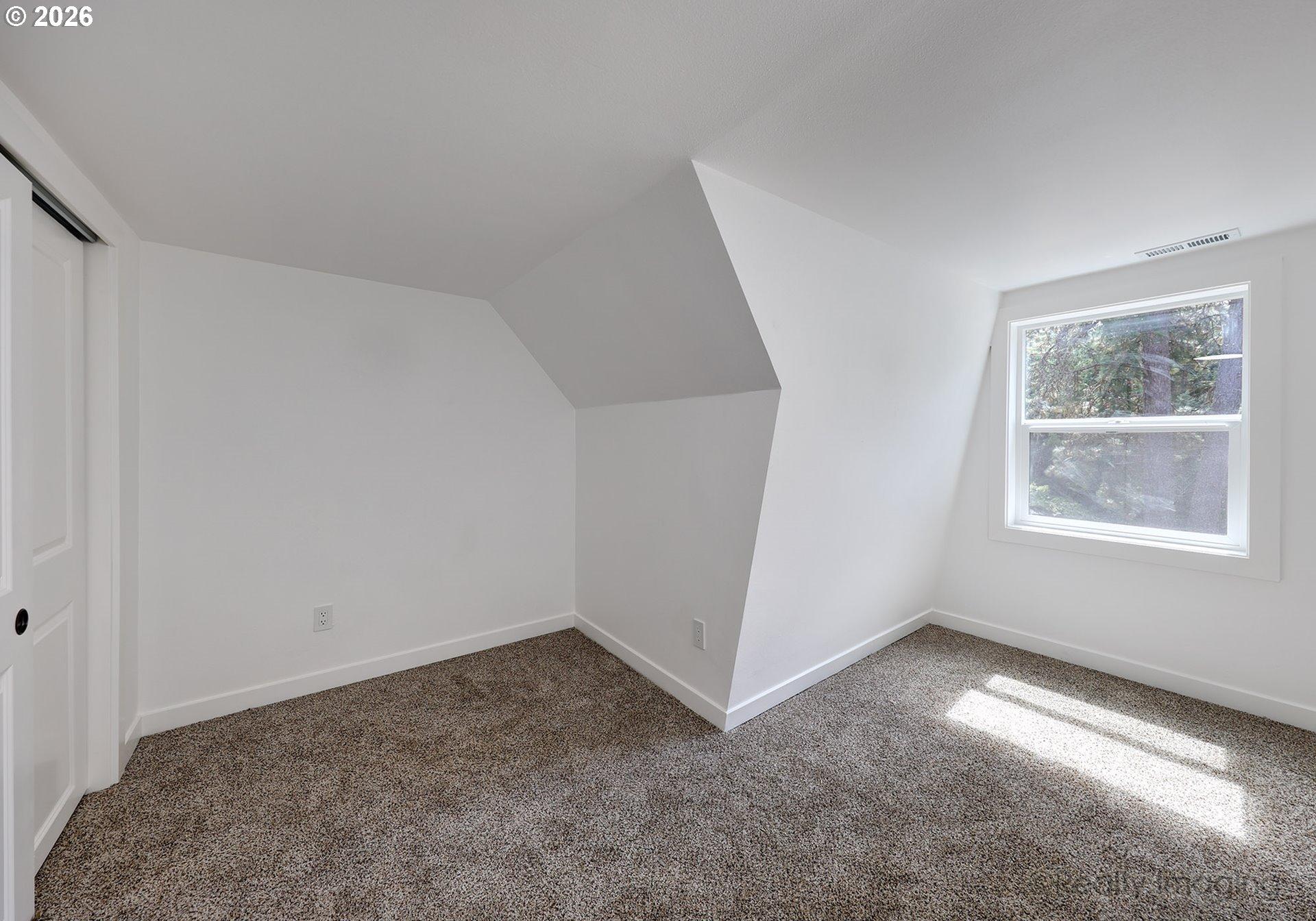24591 Alpine Road Monroe, OR 97456 - Photo 17 of 30 Gallery Image 17