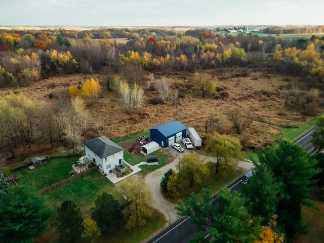 $305,000 | 2162 South Stone Road, Fremont, MI 49412