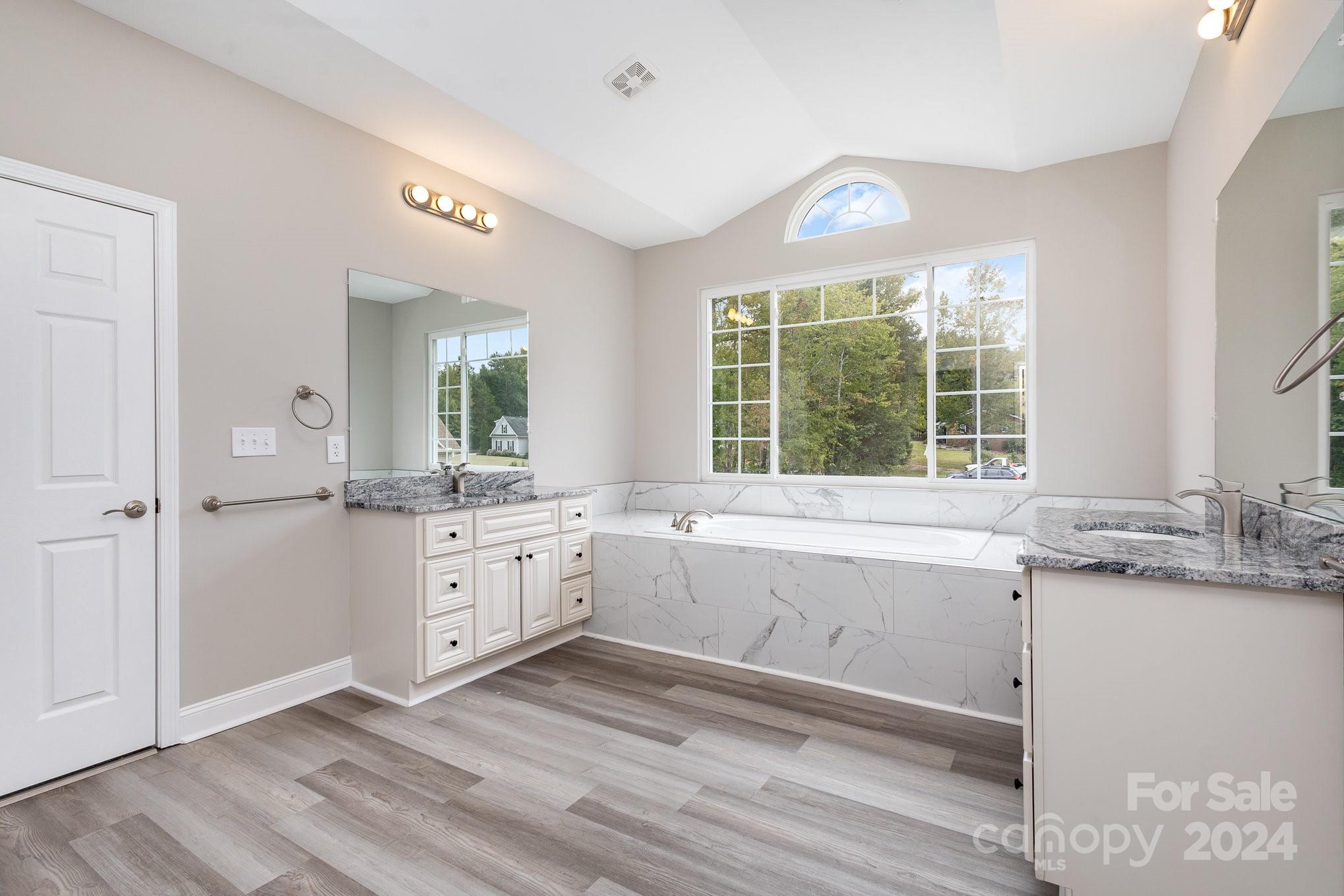 4331 Rolling Acres Road, Unit 8 Charlotte, NC 28213 - Photo 19 of 26 Gallery Image 19