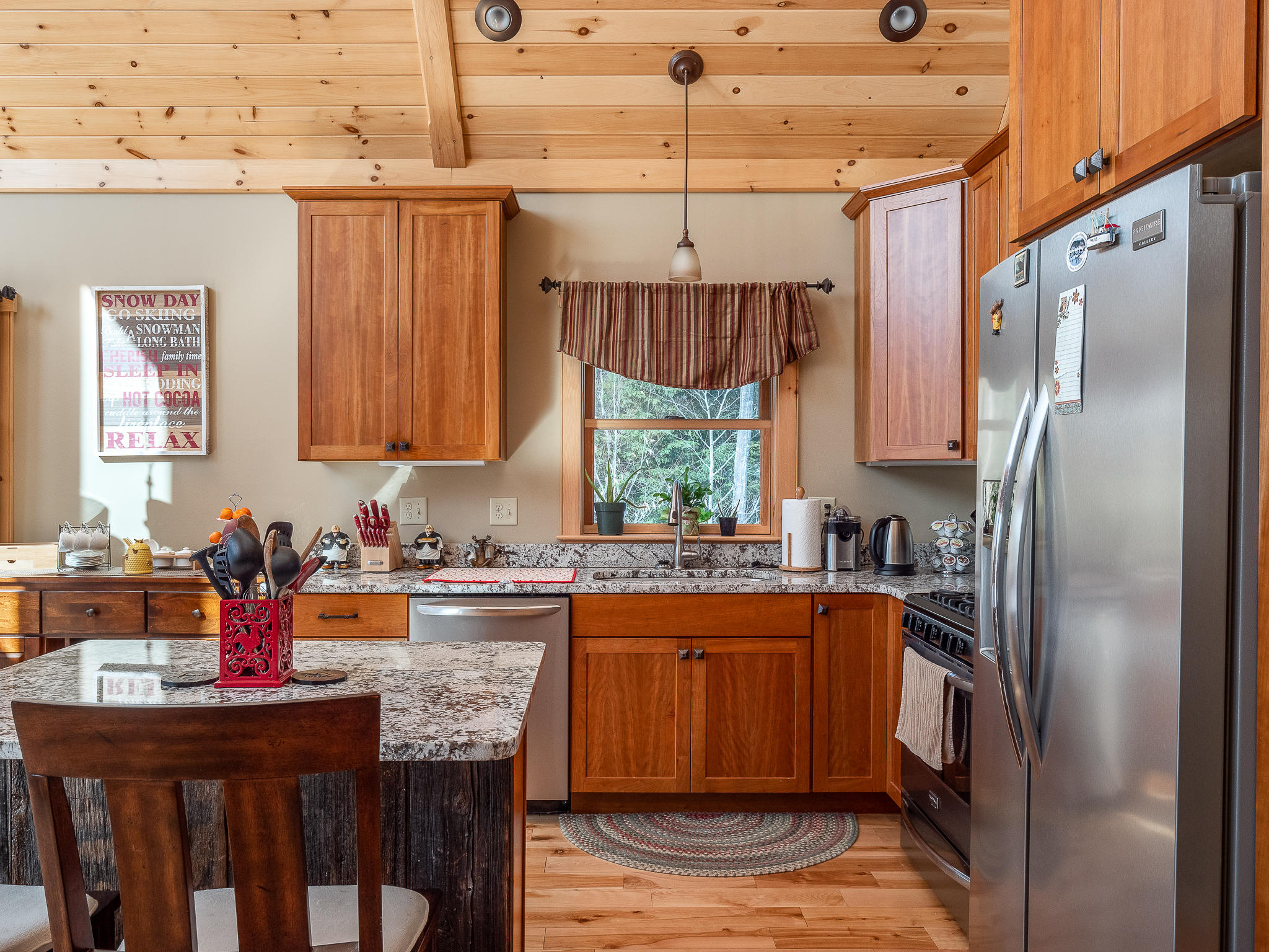 11 Oak Ridge Road Bethel, ME 04217 - Photo 5 of 31 11 Oak Ridge-5