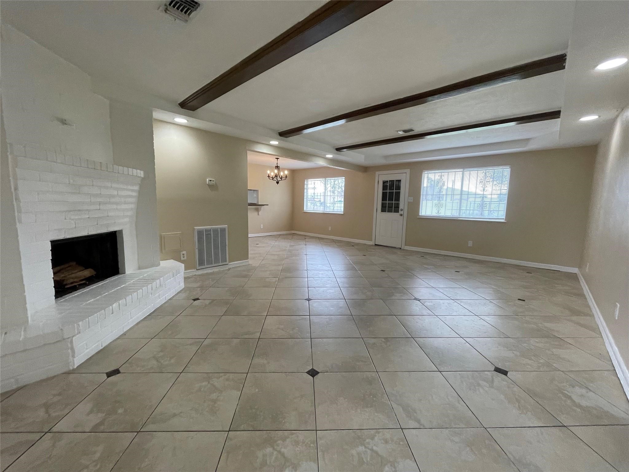 3814 Colvin Street Houston, TX 77013 - Photo 3 of 12
