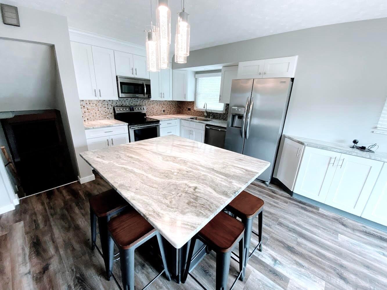 5475 Rauch Road Northwest Carroll, OH 43112 - Photo 6 of 22 Kitchen
