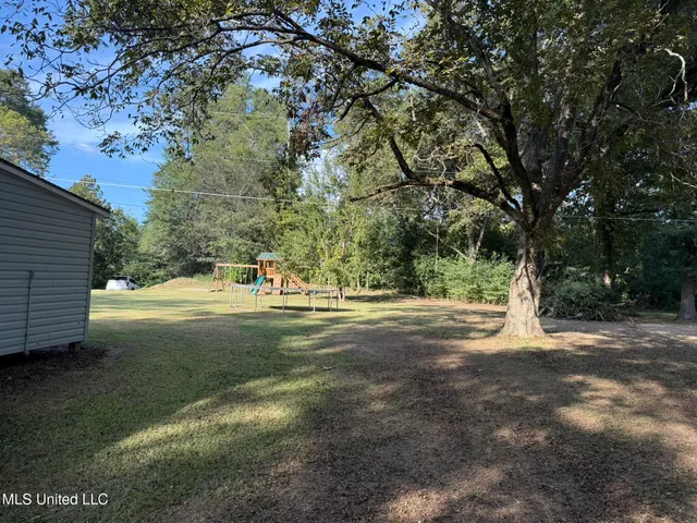 $215,000 | 1751 Old Highway 16, Benton, MS 39039