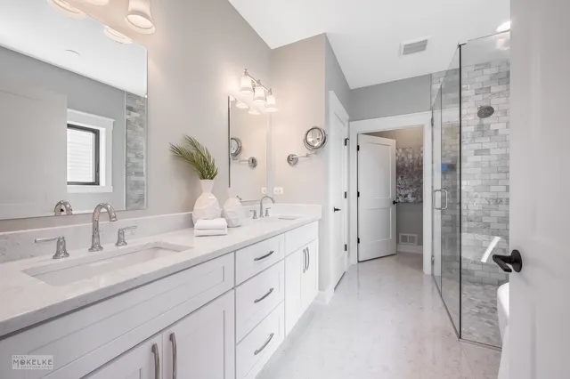 $849,900 | 22 Shadow Creek Lane, Yorkville, IL 60560