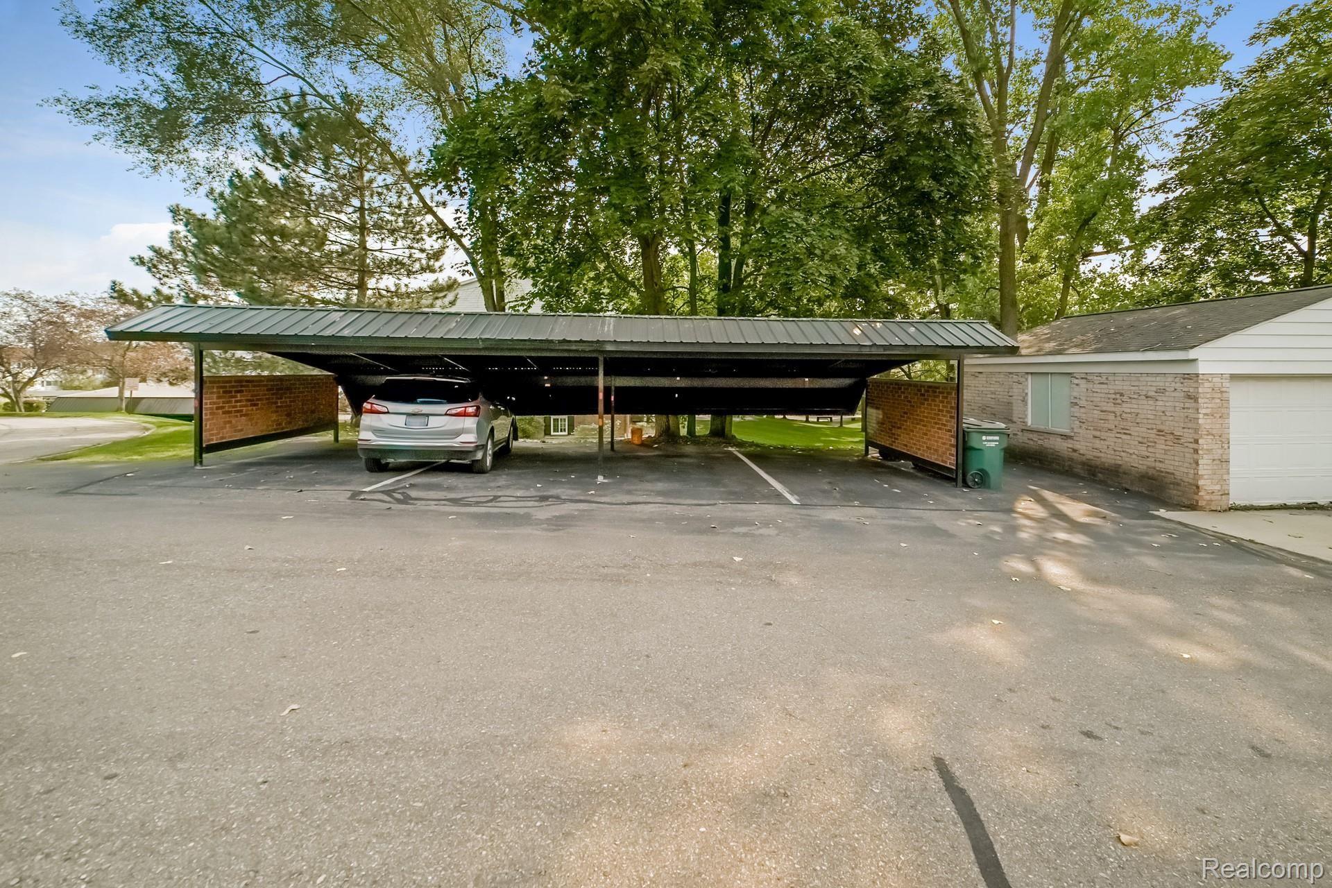 492 Baldwin Avenue Rochester, MI 48307 - Photo 19 of 21 022-photo--8601826.jpg