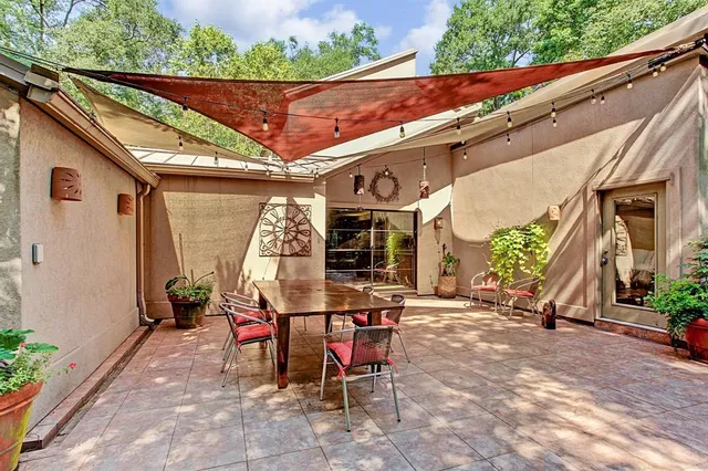 $4,000 | 2607 Crossvine Circle, The Woodlands, TX 77380