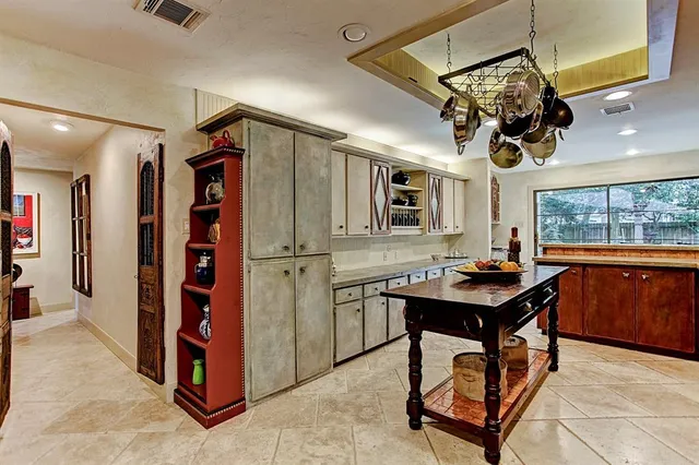 $4,000 | 2607 Crossvine Circle, The Woodlands, TX 77380