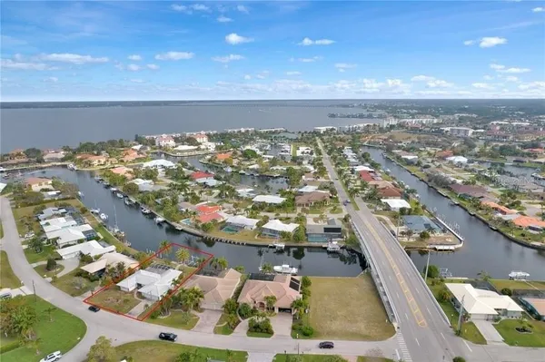 $2,395 | 174 Gulfview Road, Punta Gorda, FL 33950