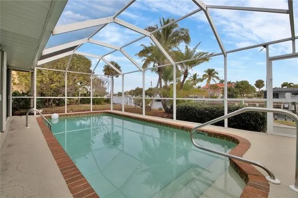 $2,395 | 174 Gulfview Road, Punta Gorda, FL 33950