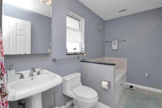 $2,595 | 174 Gulfview Road, Punta Gorda, FL 33950