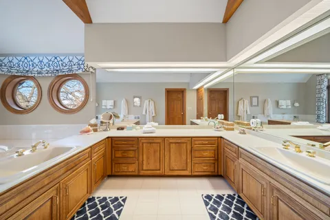 $10,995,000 | W2908 Walcowis Drive, Linn, WI 53147