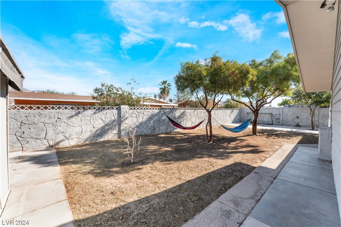 2184 Cascade Street Las Vegas, NV 89142 - Photo 23 of 25