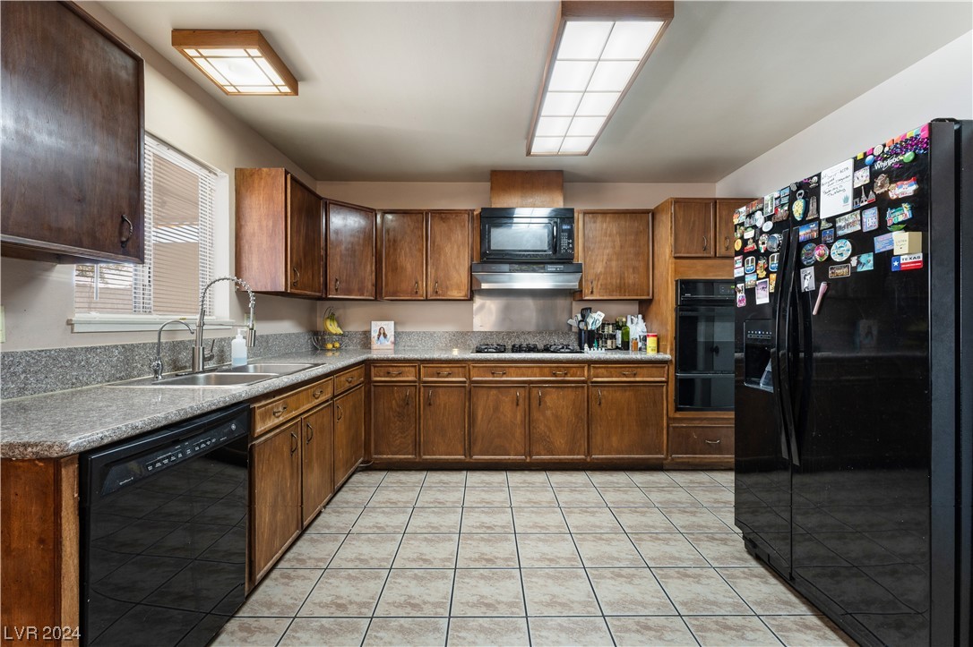 2184 Cascade Street Las Vegas, NV 89142 - Photo 7 of 25