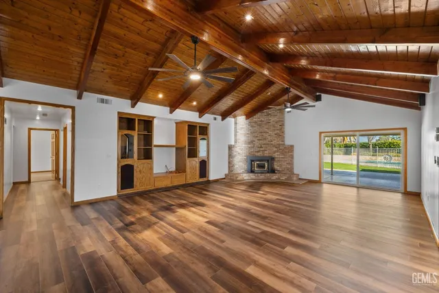 wooden floor in an empty room
