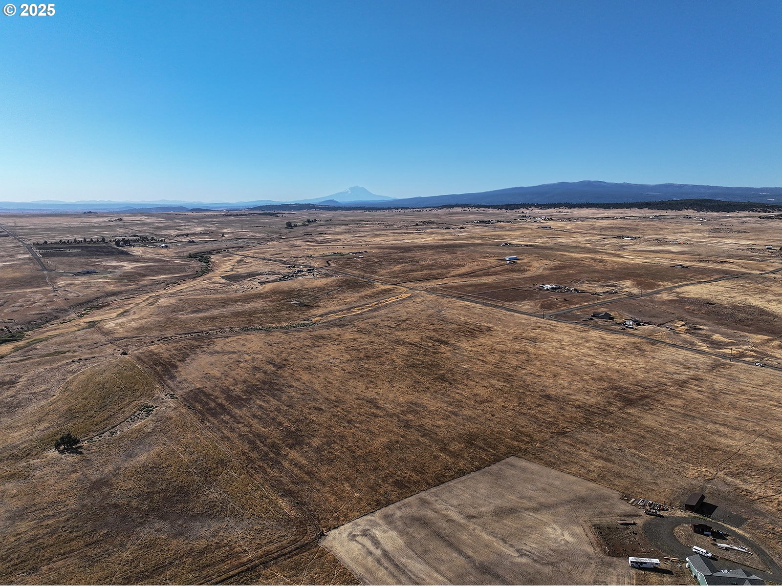 3 Spurs Loop, Unit 45 Goldendale, WA 98620 - Photo 2 of 9 a view of an ocean