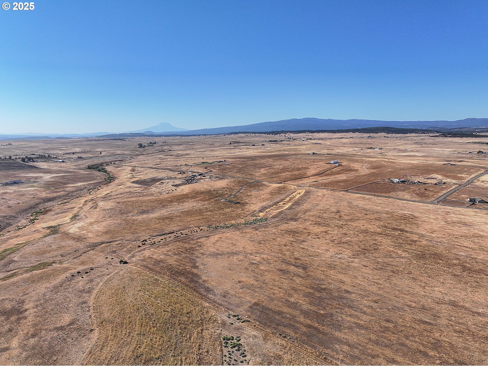 3 Spurs Loop, Unit 45 Goldendale, WA 98620 - Photo 5 of 9 a view of an ocean