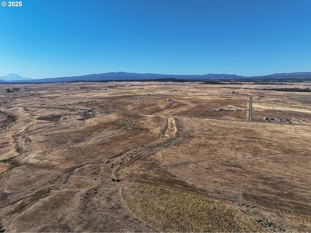 a view of an ocean beach