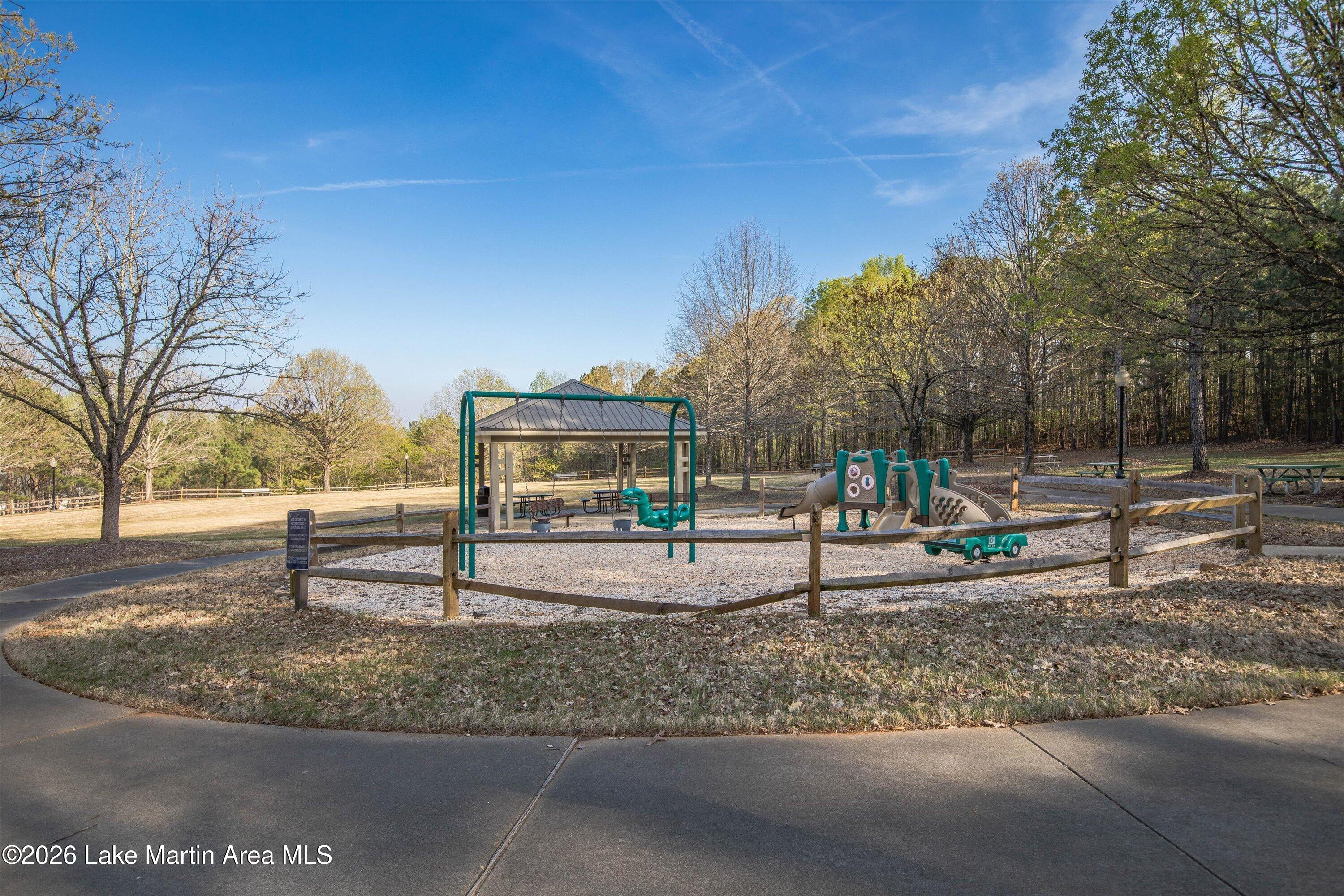 377 Aberdeen Road Dadeville, AL 36853 - Photo 17 of 26 Gallery Image 17