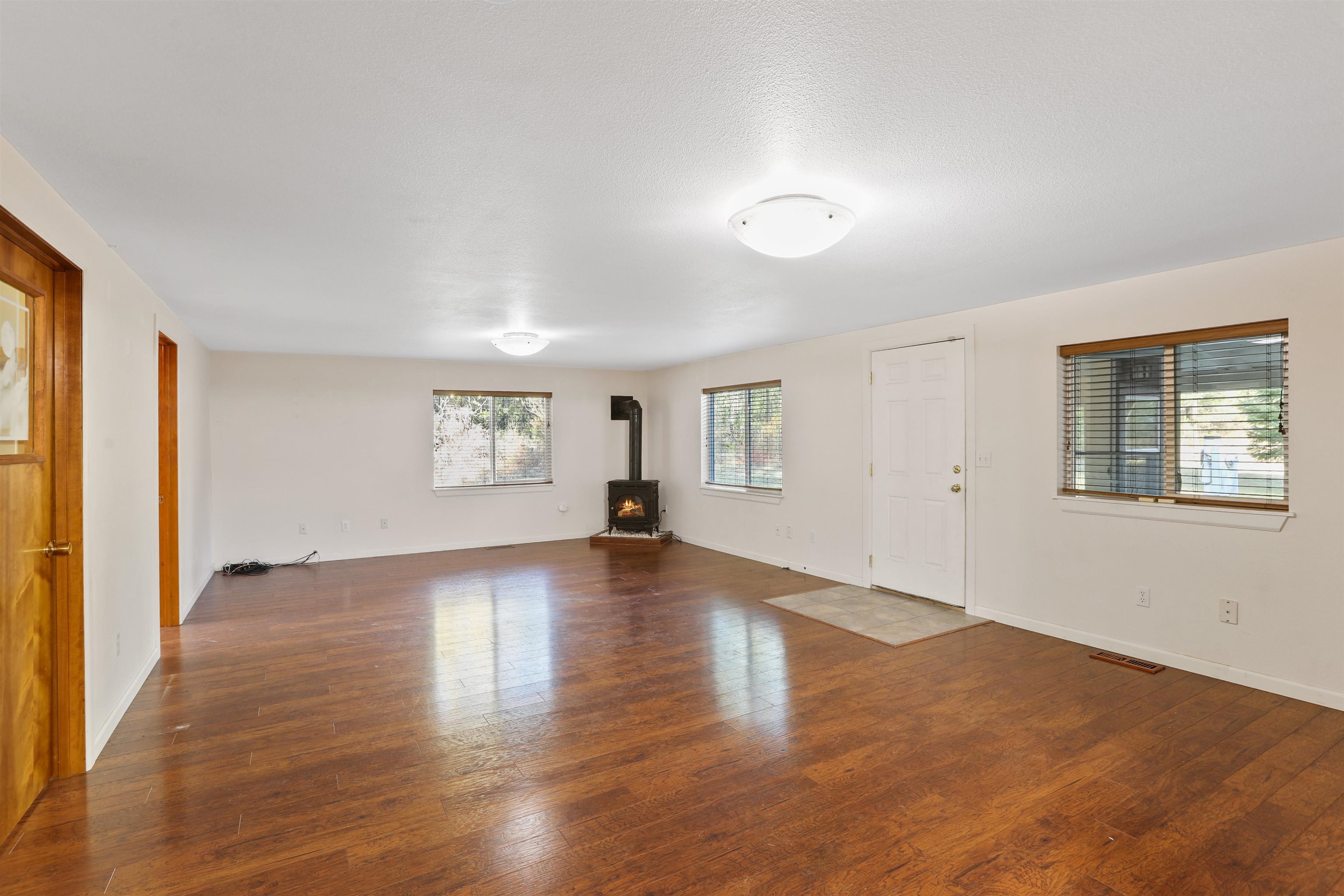 571 Buck Creek Road Newport, WA 99156 - Photo 4 of 21