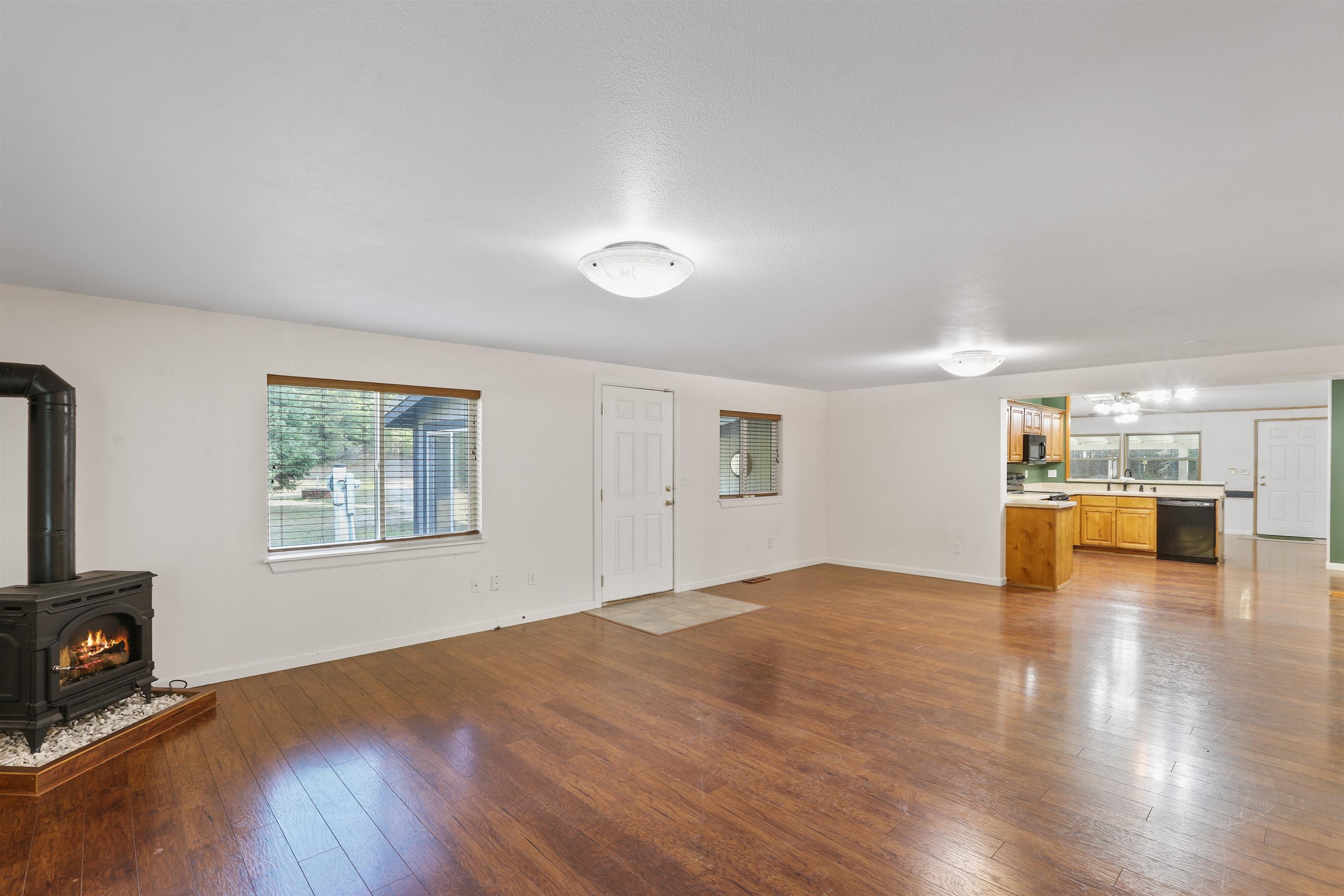 571 Buck Creek Road Newport, WA 99156 - Photo 5 of 21