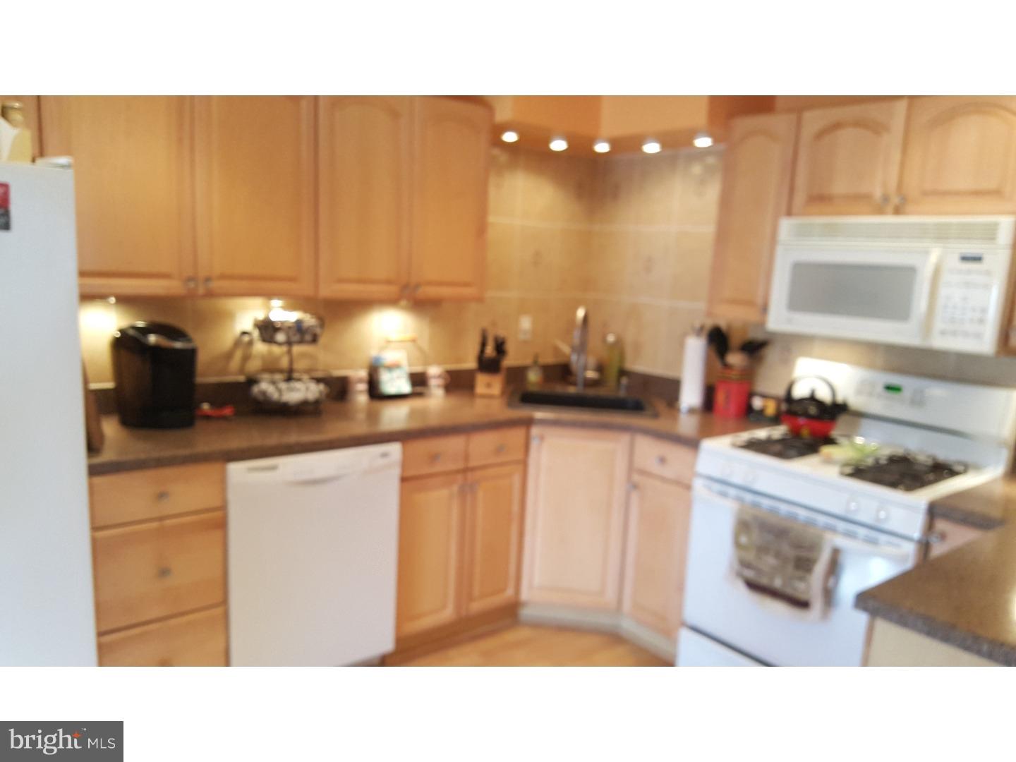 218 Allison Road Oreland, PA 19075 - Photo 2 of 10 Kitchen